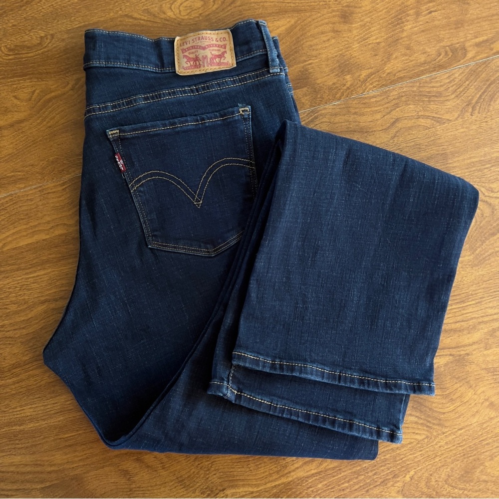 Levi’s Women Dark Wash Indigo Blue Stretch Classic Bootcut Denim Jeans Size 12